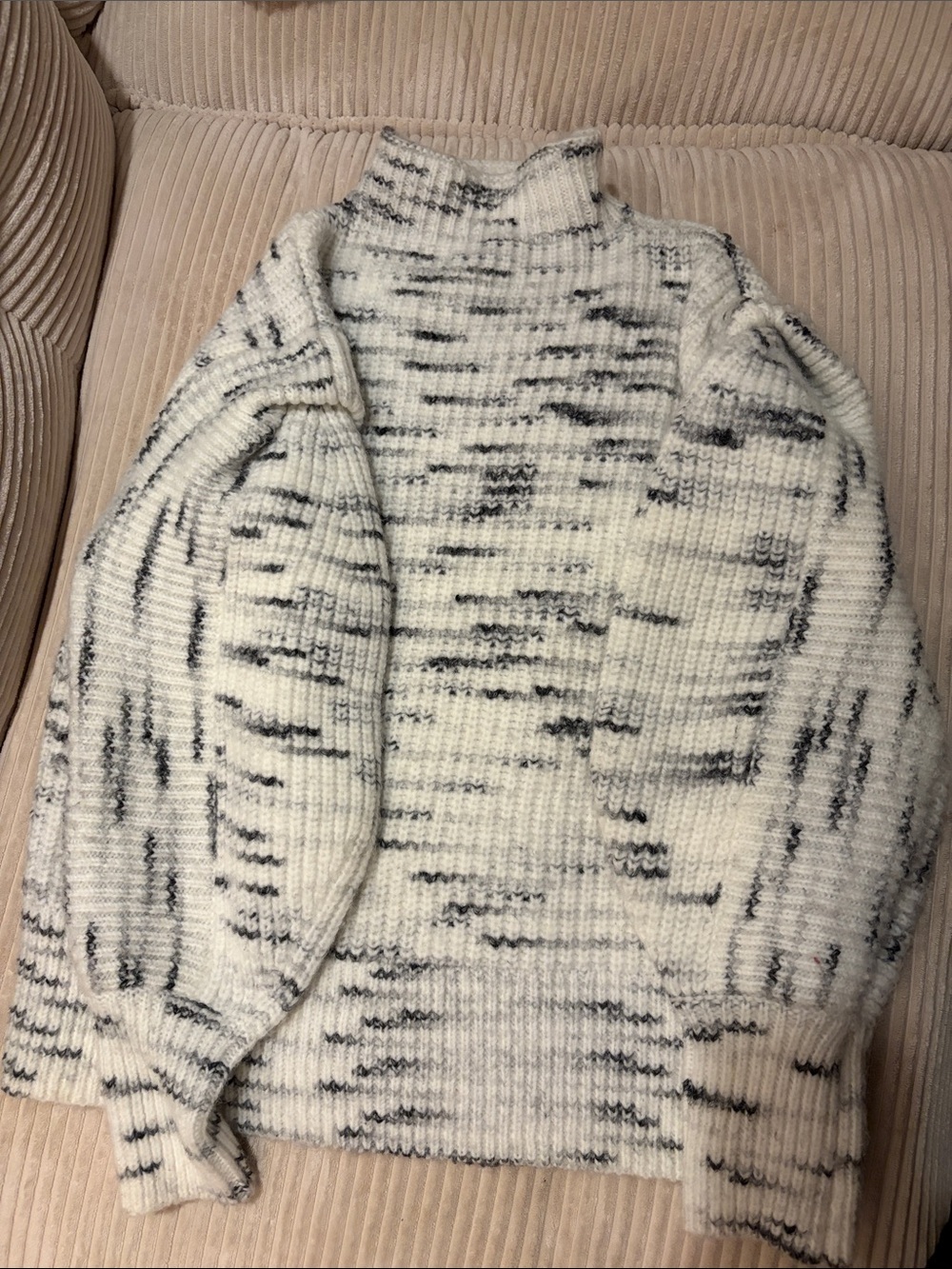Varley White/gray oversized Sweater very warm